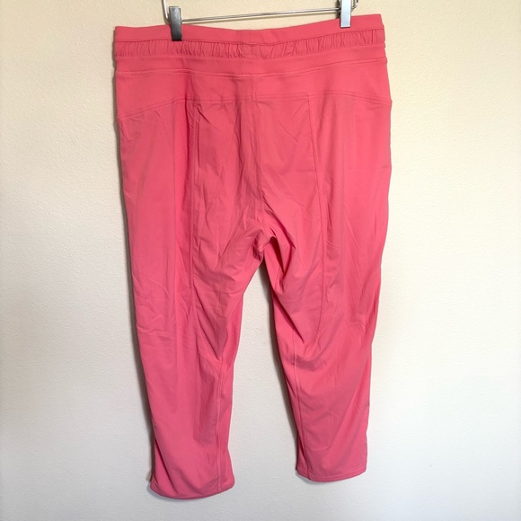 Lululemon Dance Studio Pants Mid Rise Cropped - Picture 3 of 6